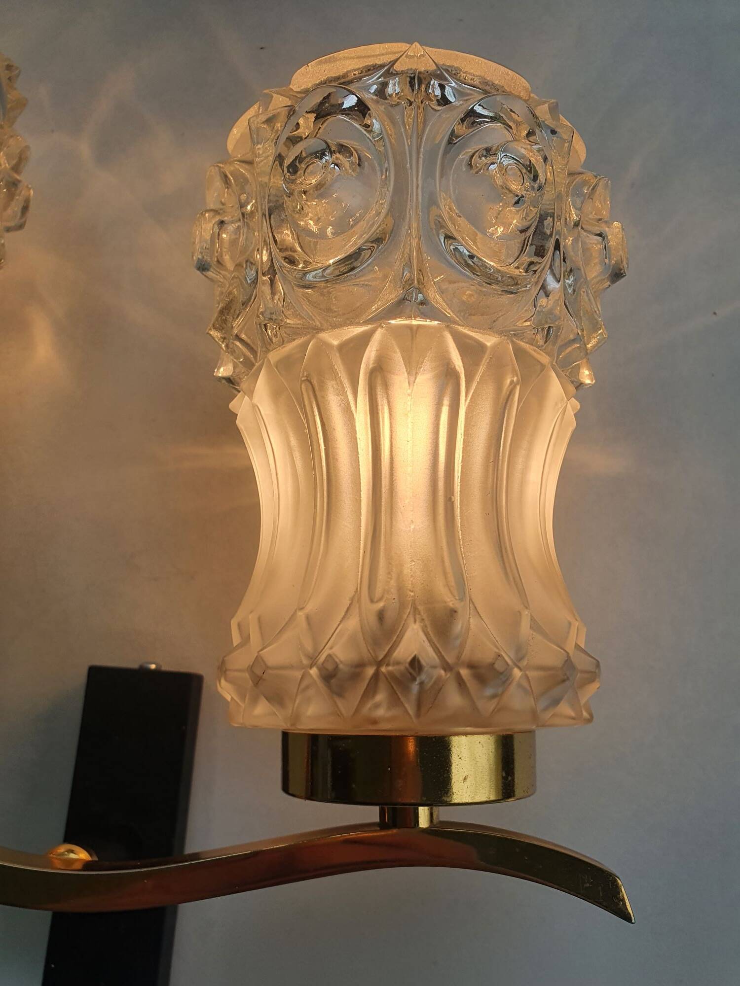 Antique gold wall light