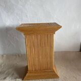 Colonne en rotin