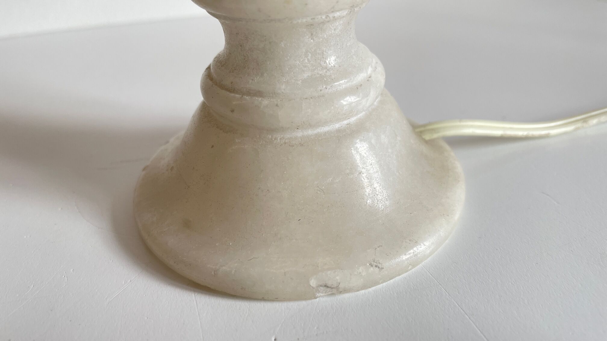 Lampe pieds en pierre d’albatre vintage