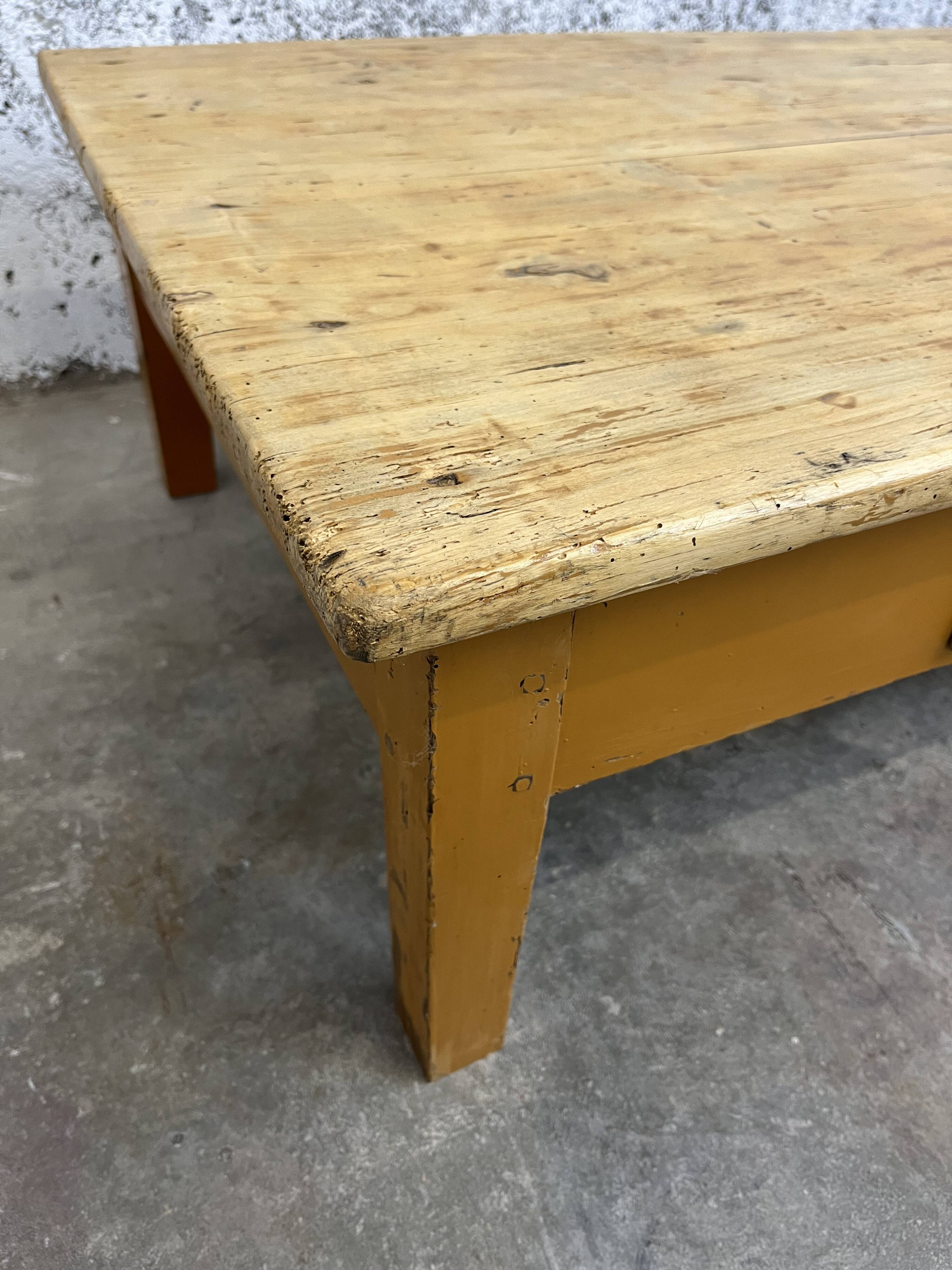 Coffee table farmhouse table