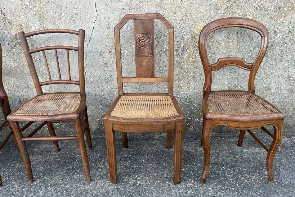 Ensemble de 7 chaises bois et cannage, vintage