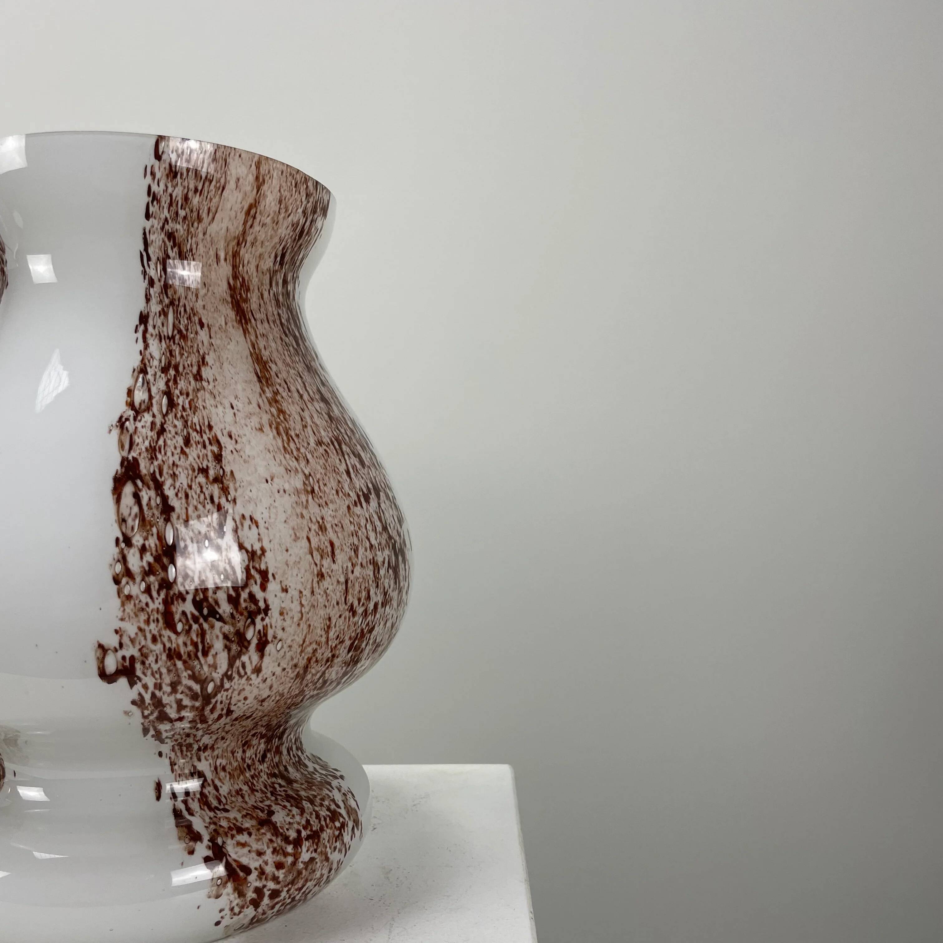 Pair of table lamps in white and brown glass in the shape of a mushroom by Doria Leuchten, 1970.