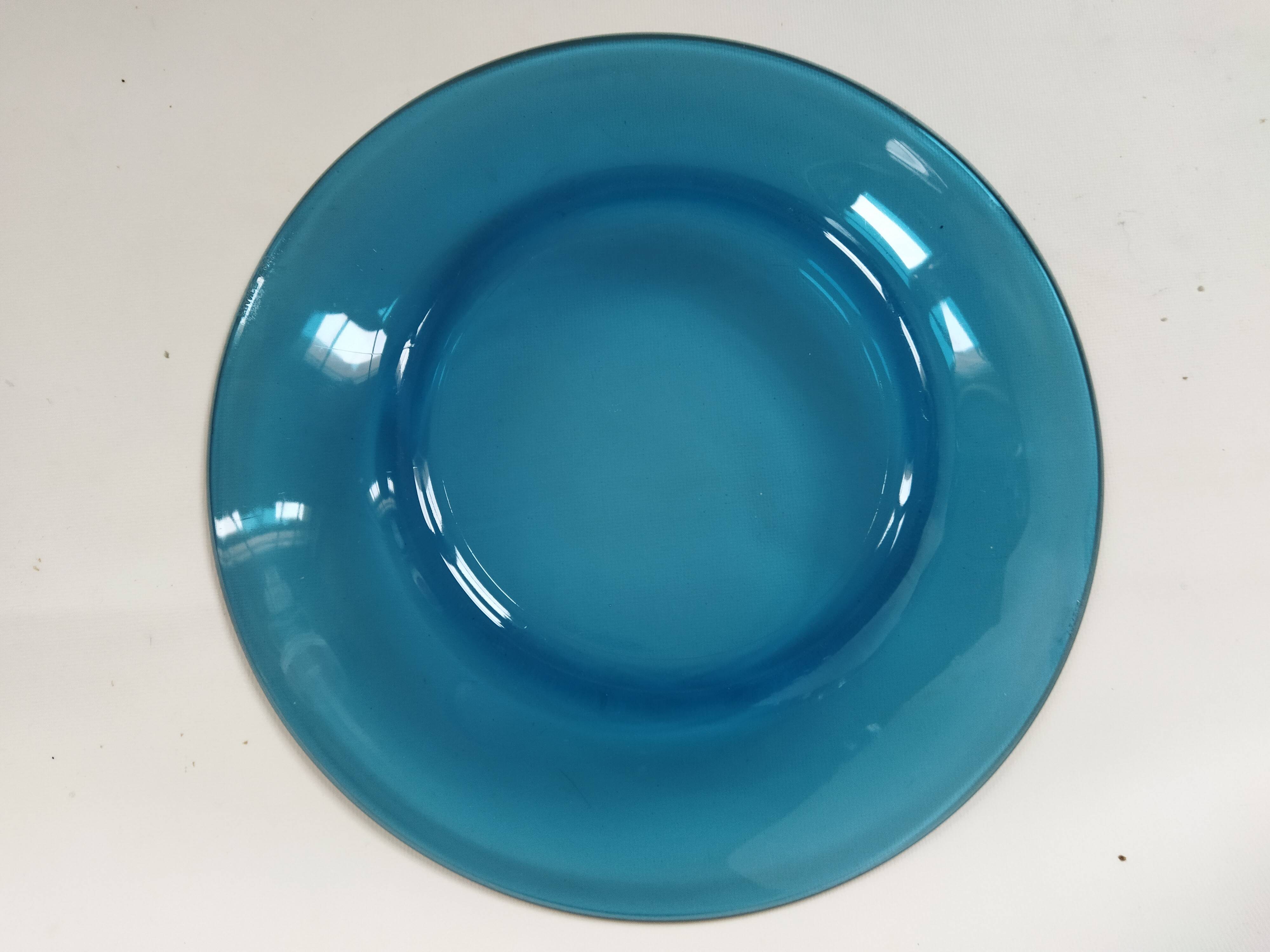 6 Vereco dinner plates