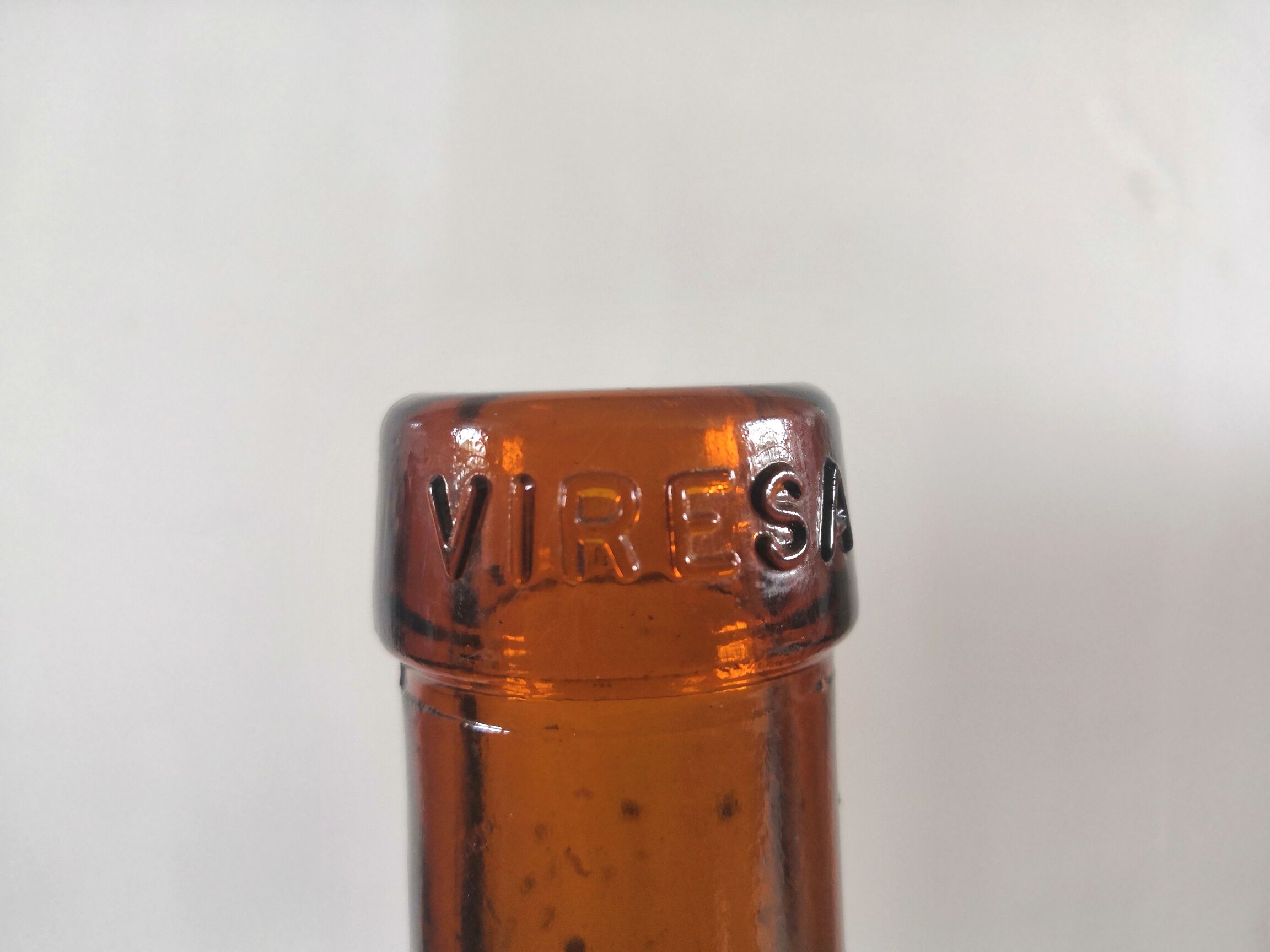 Old canister 2 liters orange viresa
