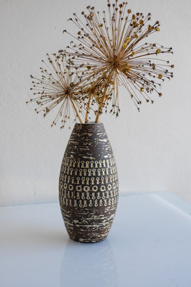 Brutalist Scandinavian modernist ceramic vase by Mari Simmulson for Upsala Ekeby, Sweden, 1970s.