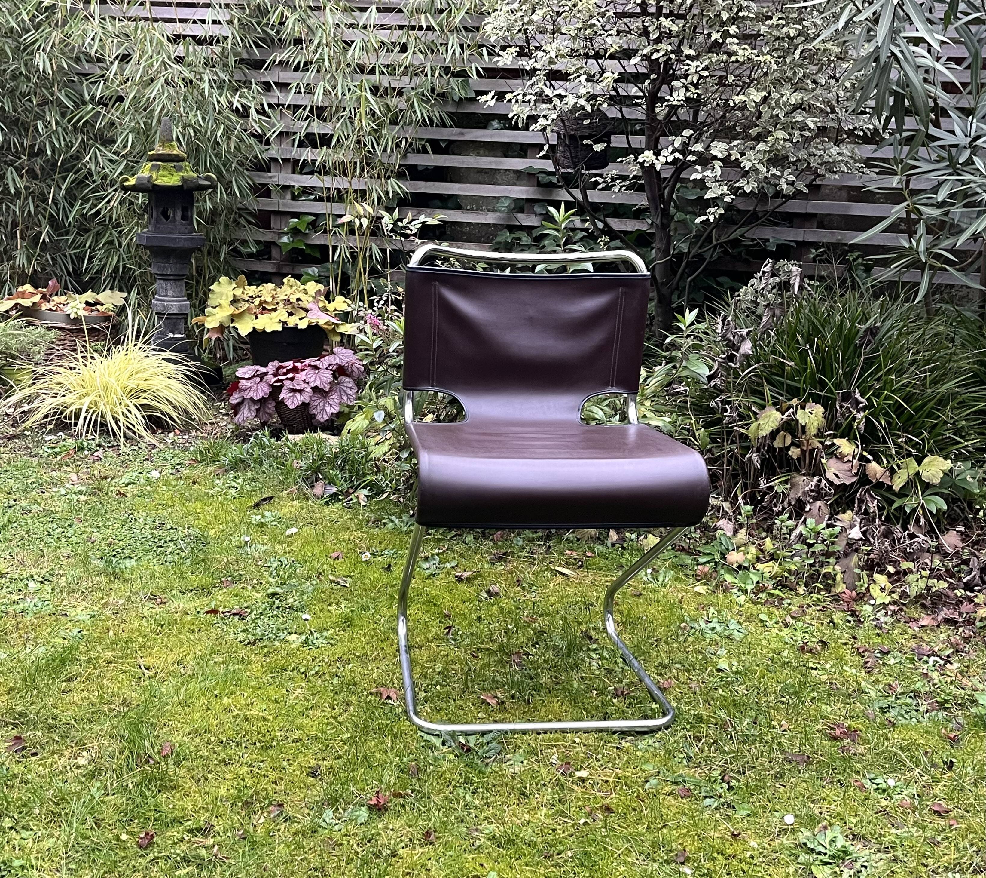 Leather designer chair - Biscia model - Pascal Mourgue