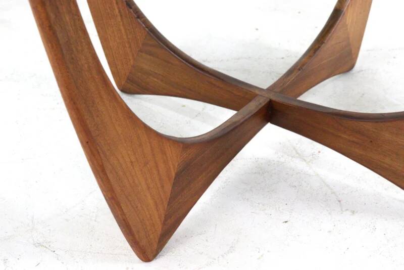 Table basse ronde 'Bellow' G-Plan Astro
