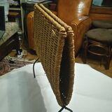 Braided straw magazine holder