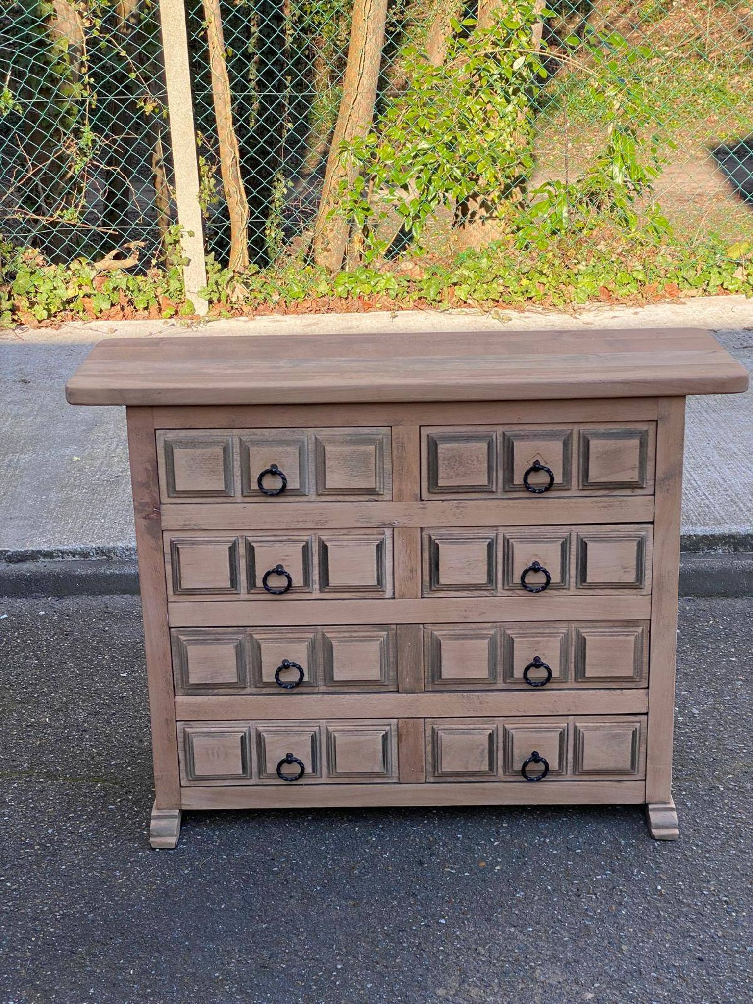 Commode espagnole rénovée en bois massif Navarro Argudo