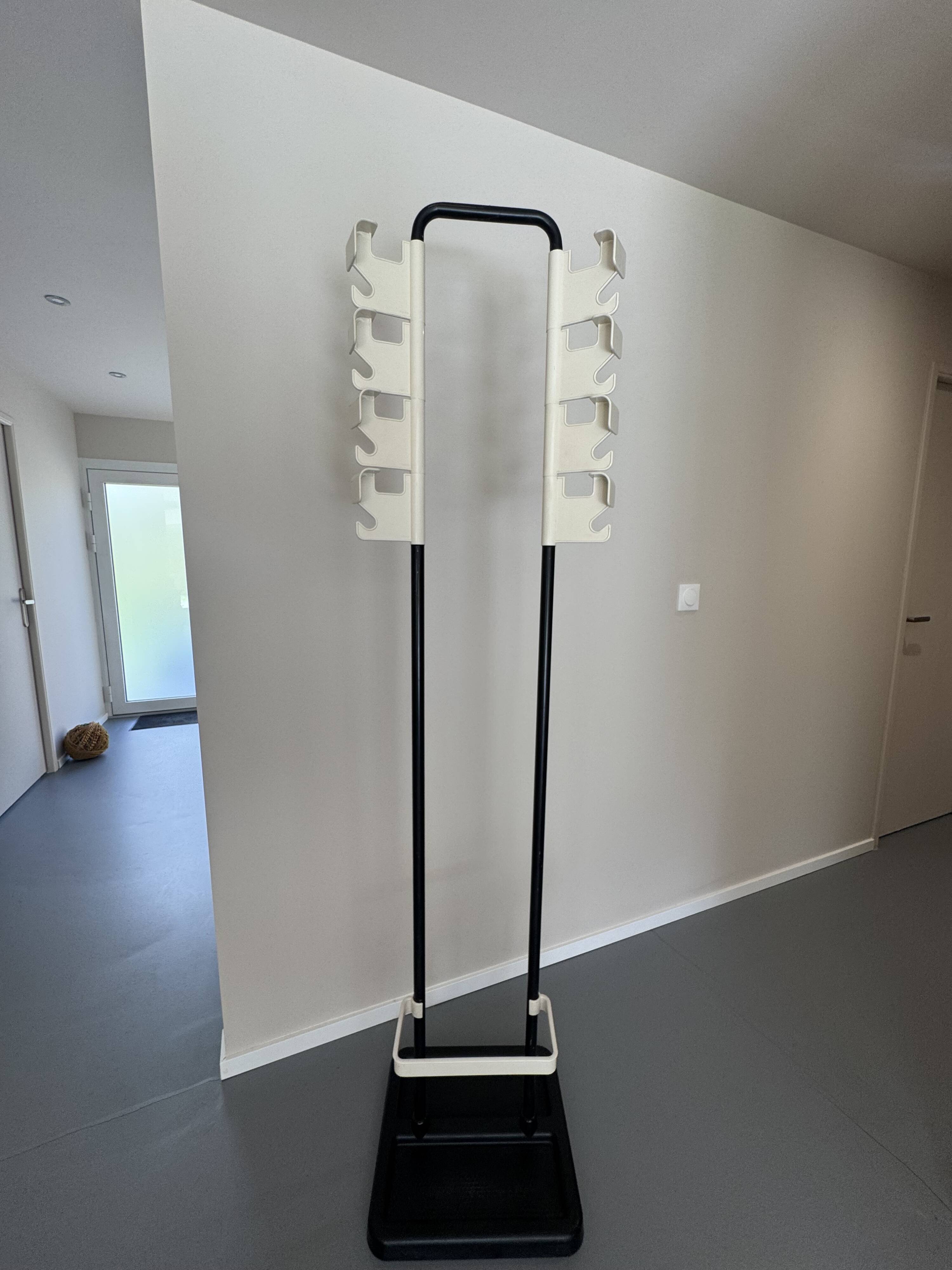 Coat rack Manade signed by Jean-Pierre Vitrac