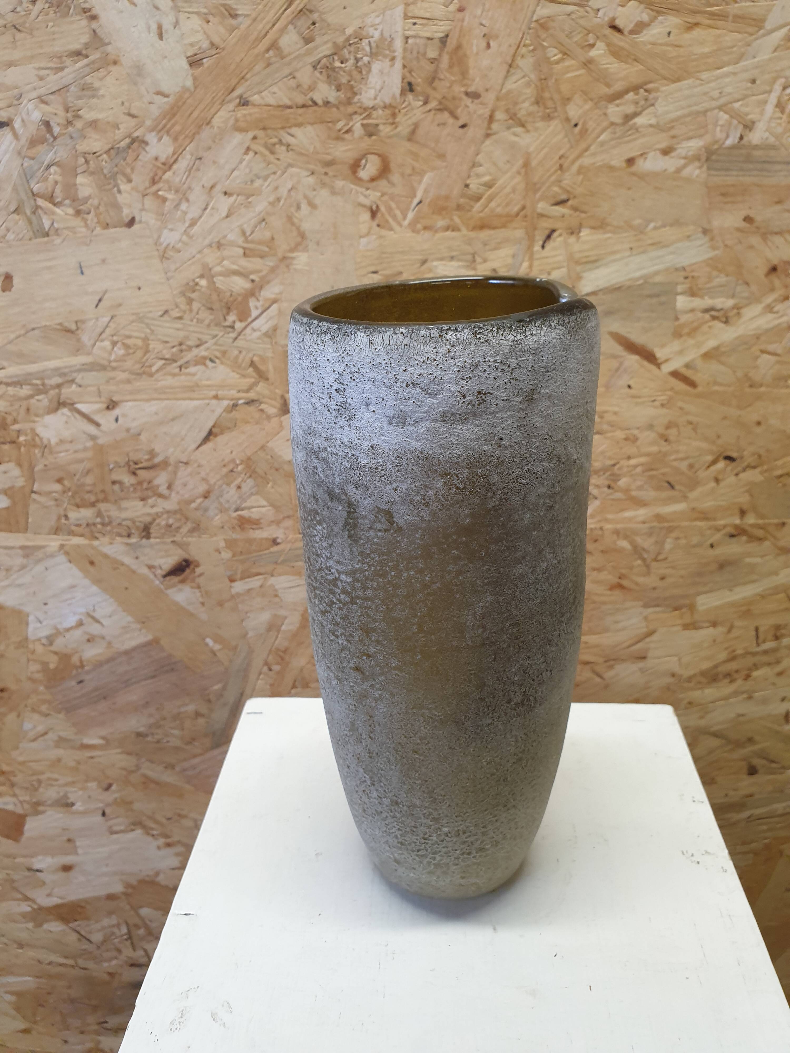 Pitcher pot