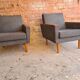 Paire de fauteuils club 70"