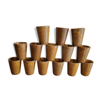 14 cups Digoin sandstone