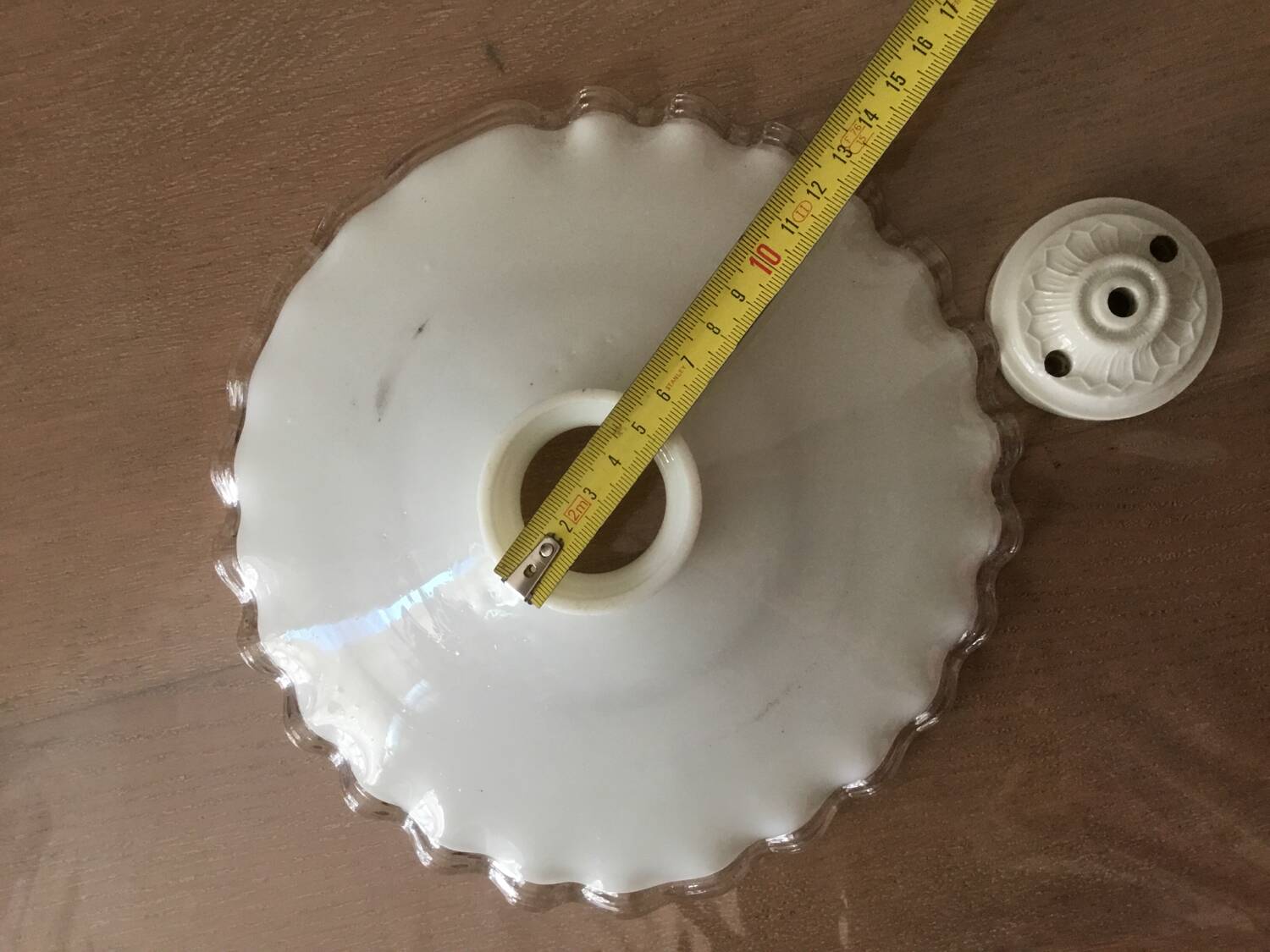 Opaline pendant light