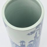 Chinese porcelain umbrella stand