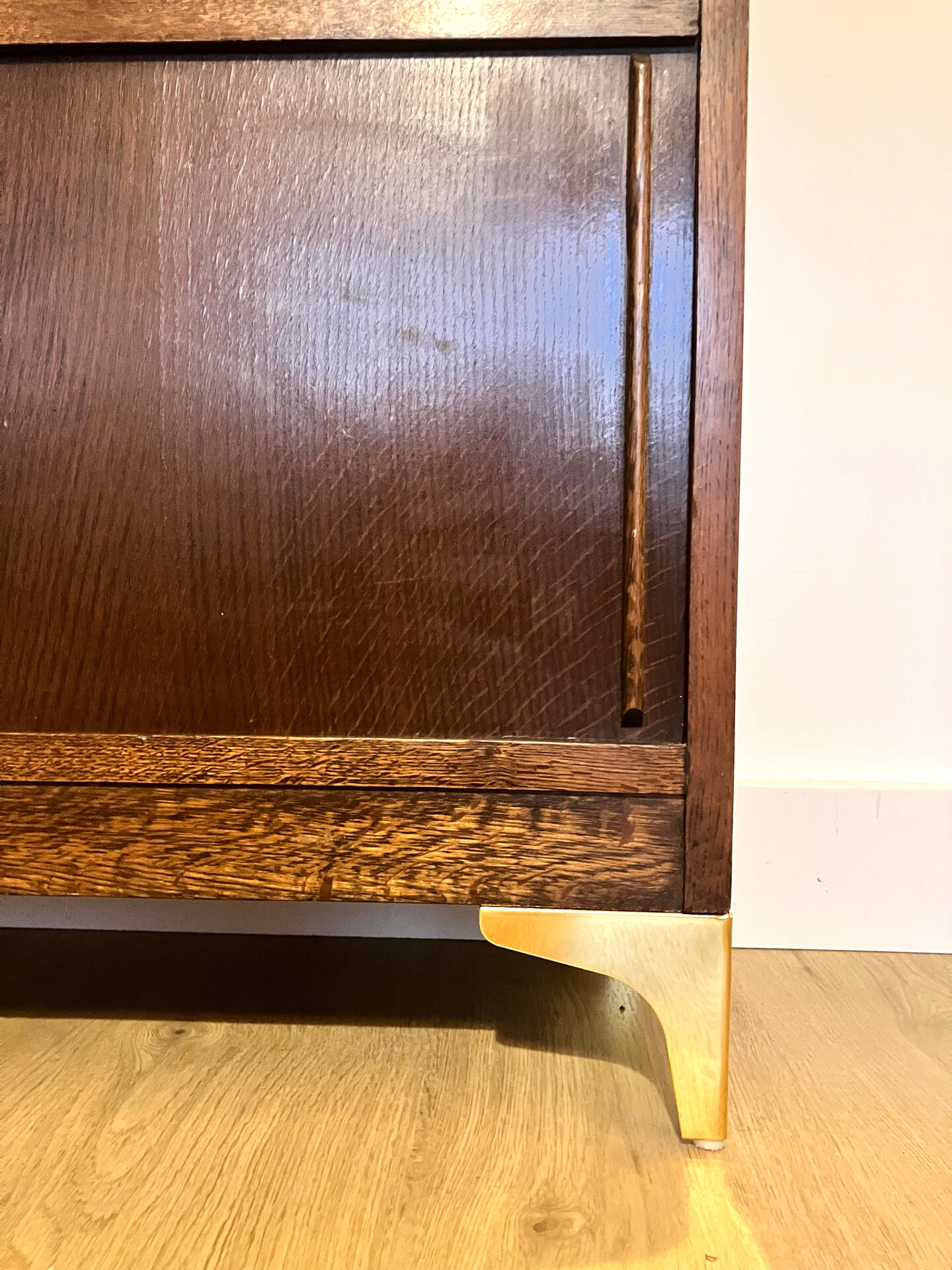 Solid oak secretary with golden feet