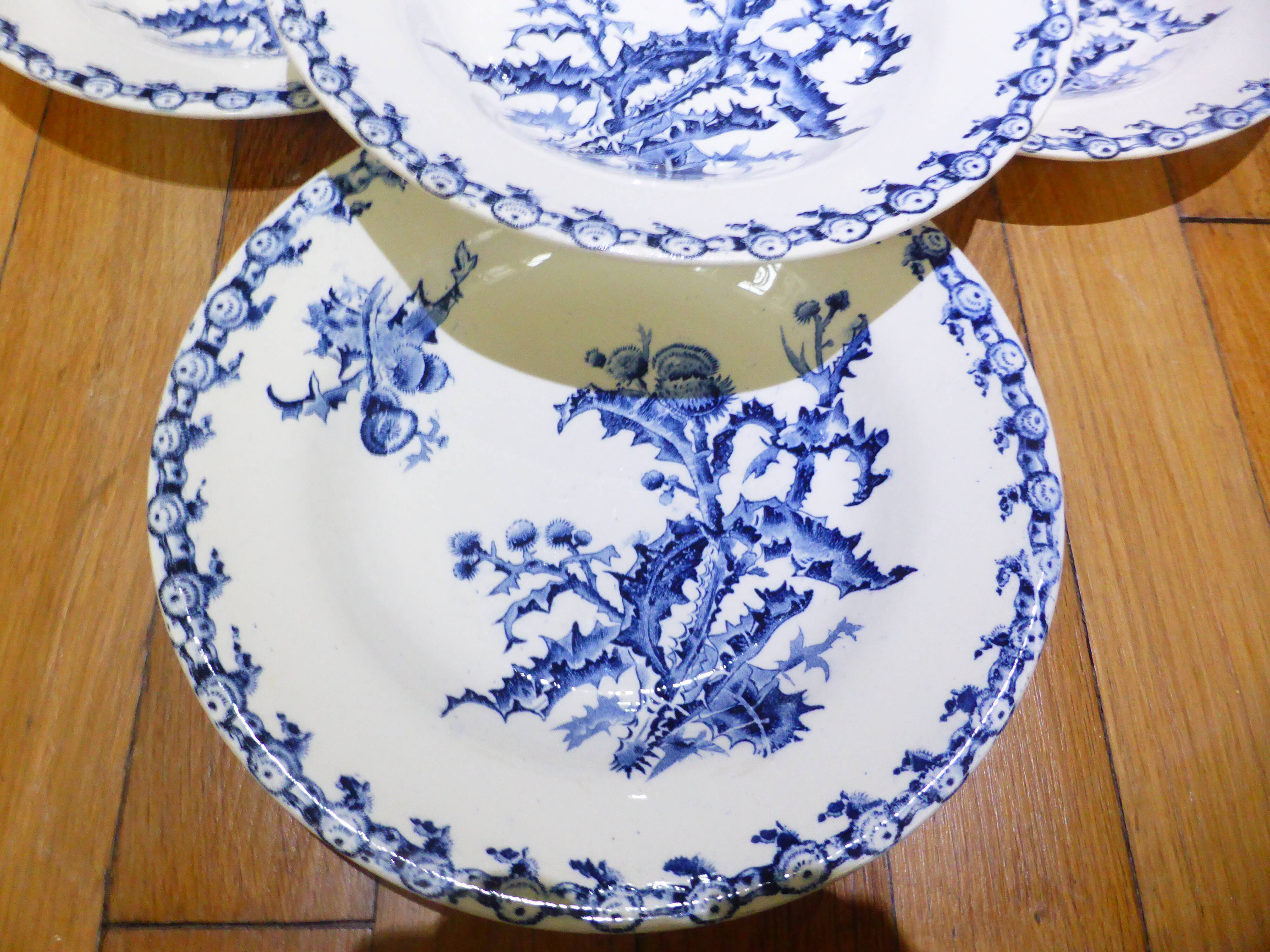 4 deep plates Gien Chardons 260323