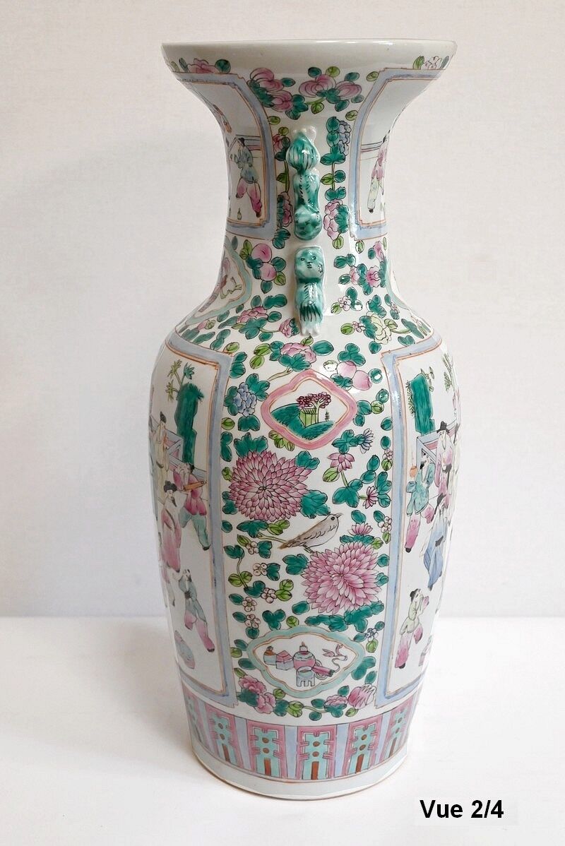 Porcelain vase, China – XXth