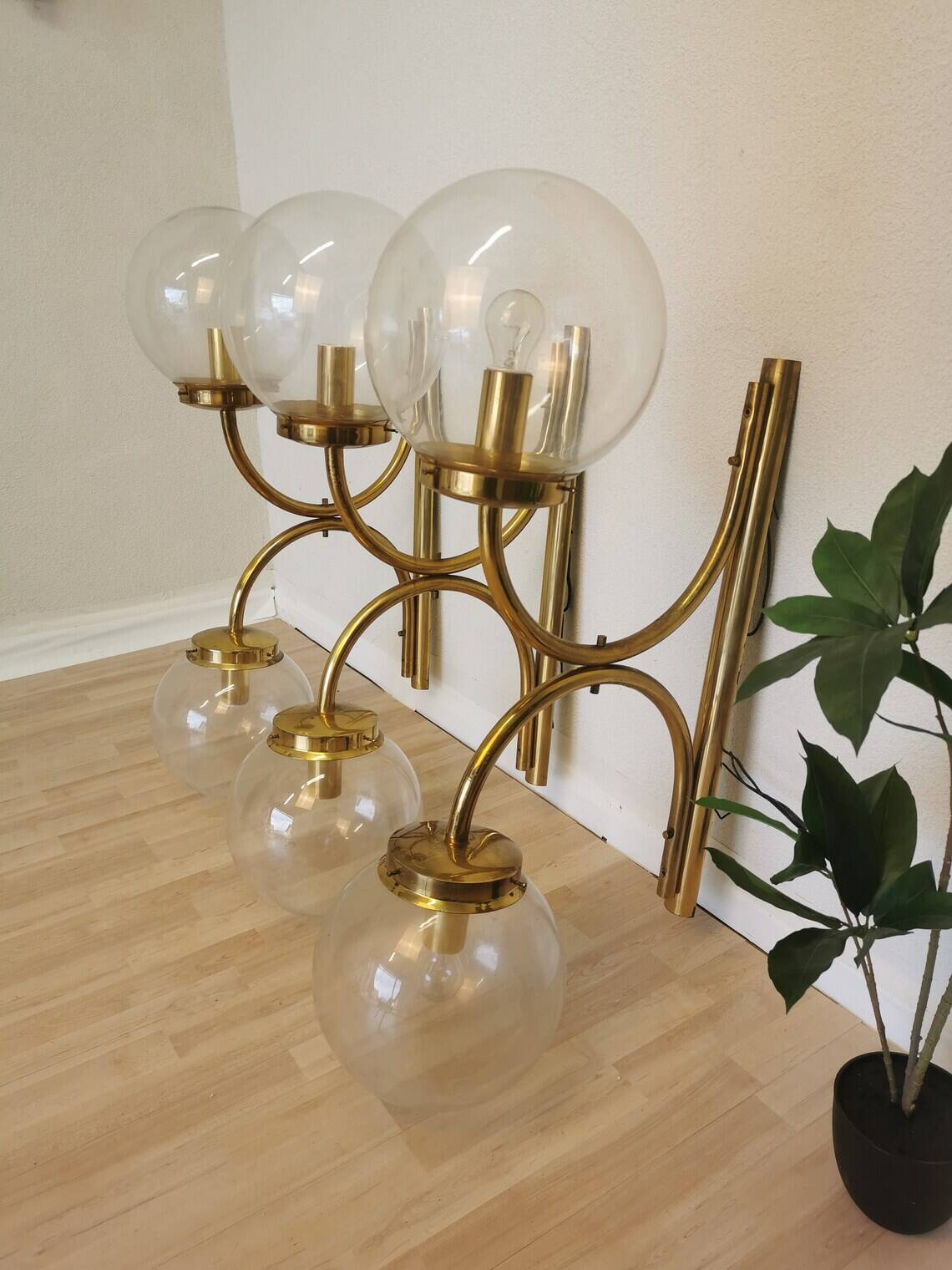 Extra Large Vintage Brass Wall Lamp: Mid-Century Italian Lighting