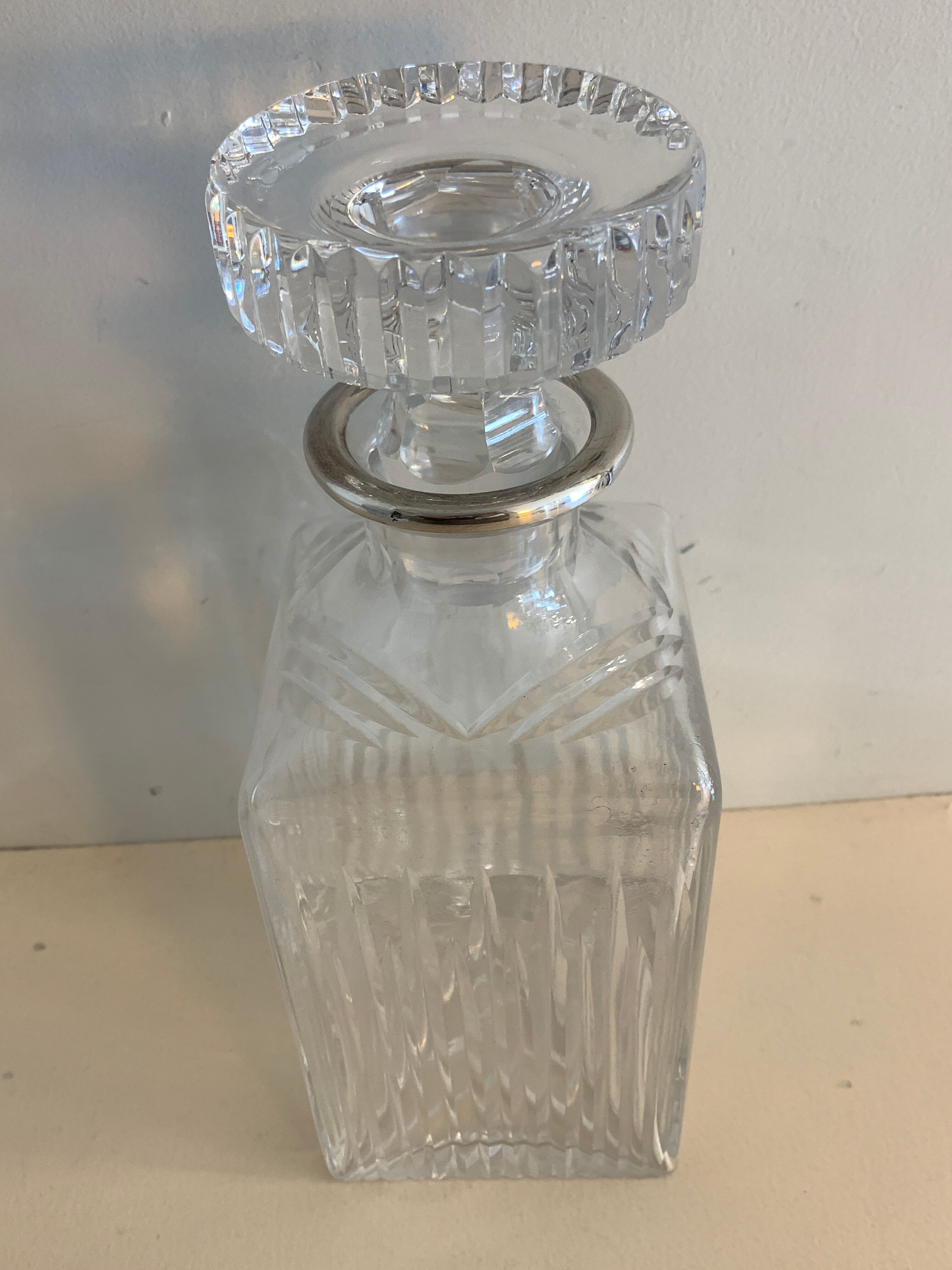 Glass whisky carafe