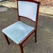 8 Scandinavian chairs in solid teak and blue velvet from the 1960s