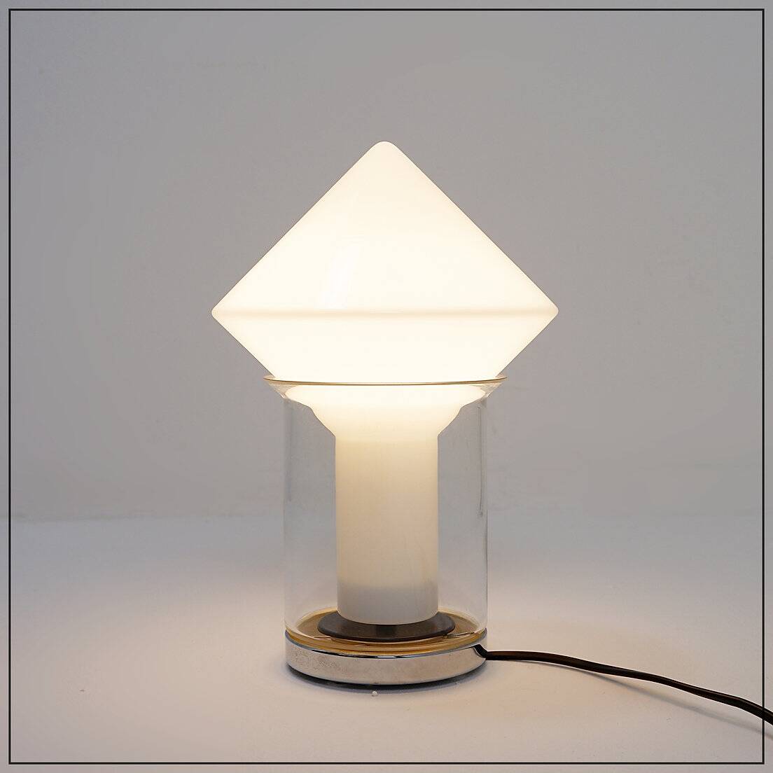 Peill & Putzler table lamp in white glass and chrome, 1970