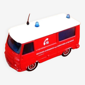 Miniature car peugeot j9 van emergency aid for asphyxiated and injured people (1987)