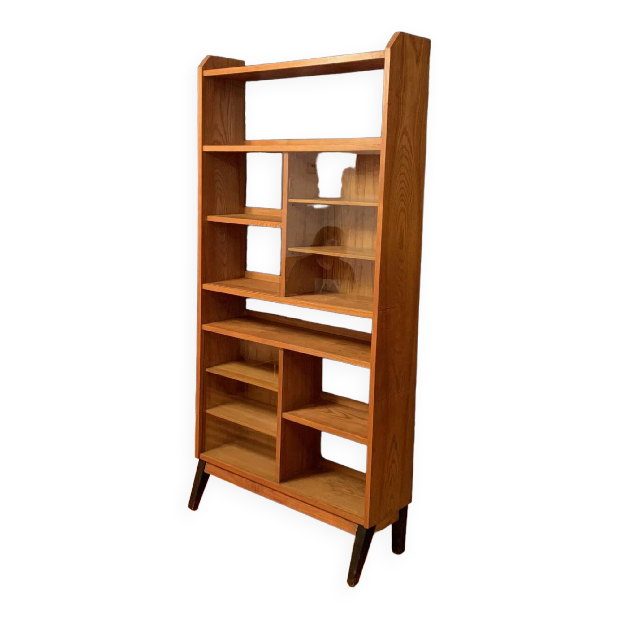 A unique bookcase-library designed by Mieczysław Puchała, Stołeczne Zakłady Drzewne Przemysłu Tereno