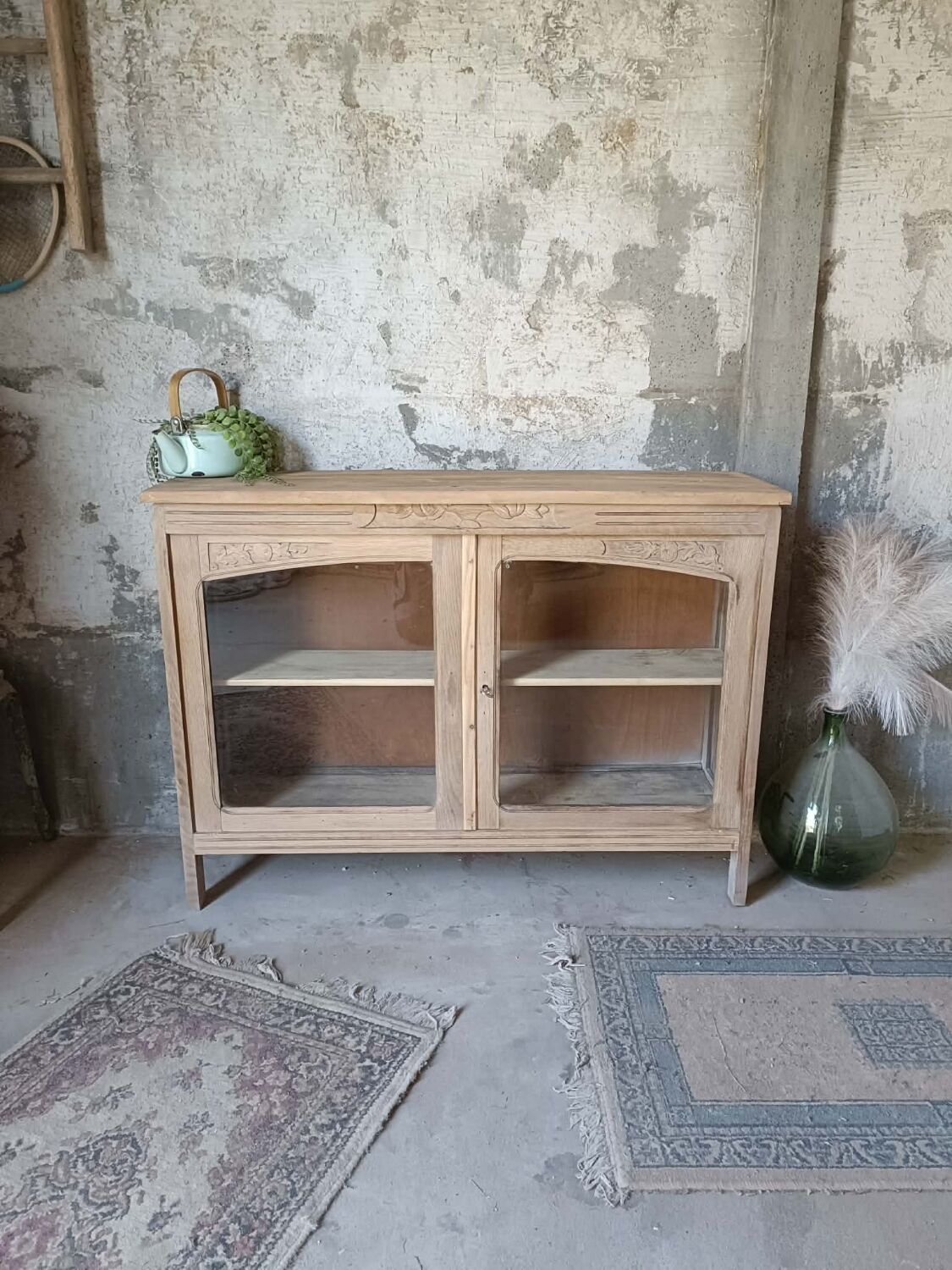 Display cabinet