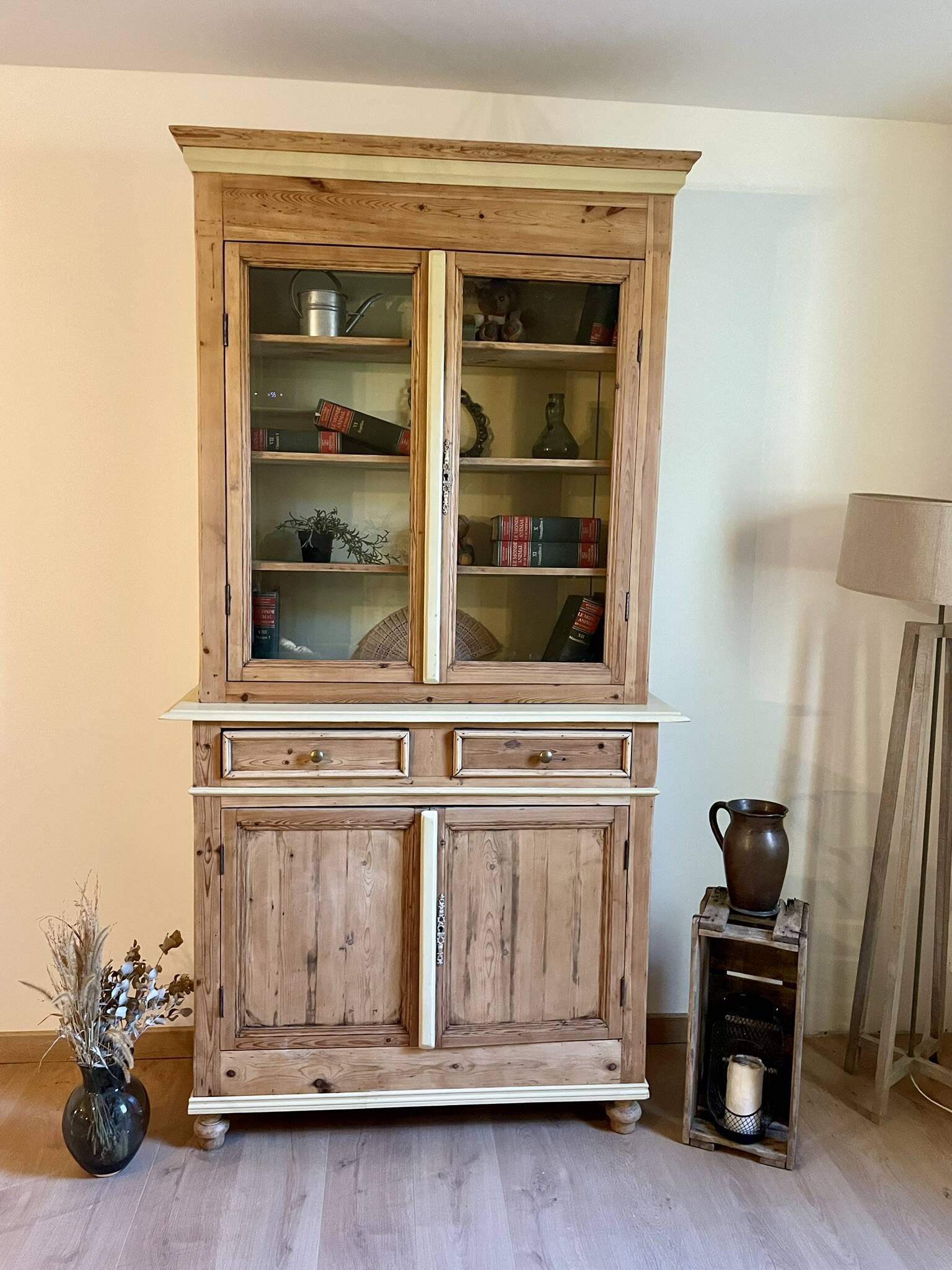 Sideboard or bookcase
