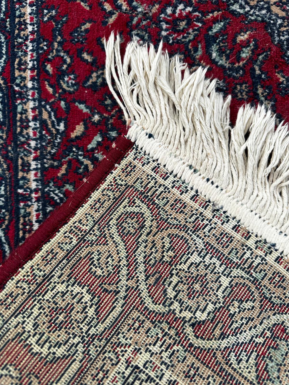 Oriental style rug 160cm x 60cm