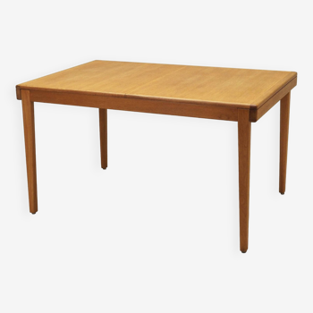 Table en chêne, design danois, années 1970, production : Danemark