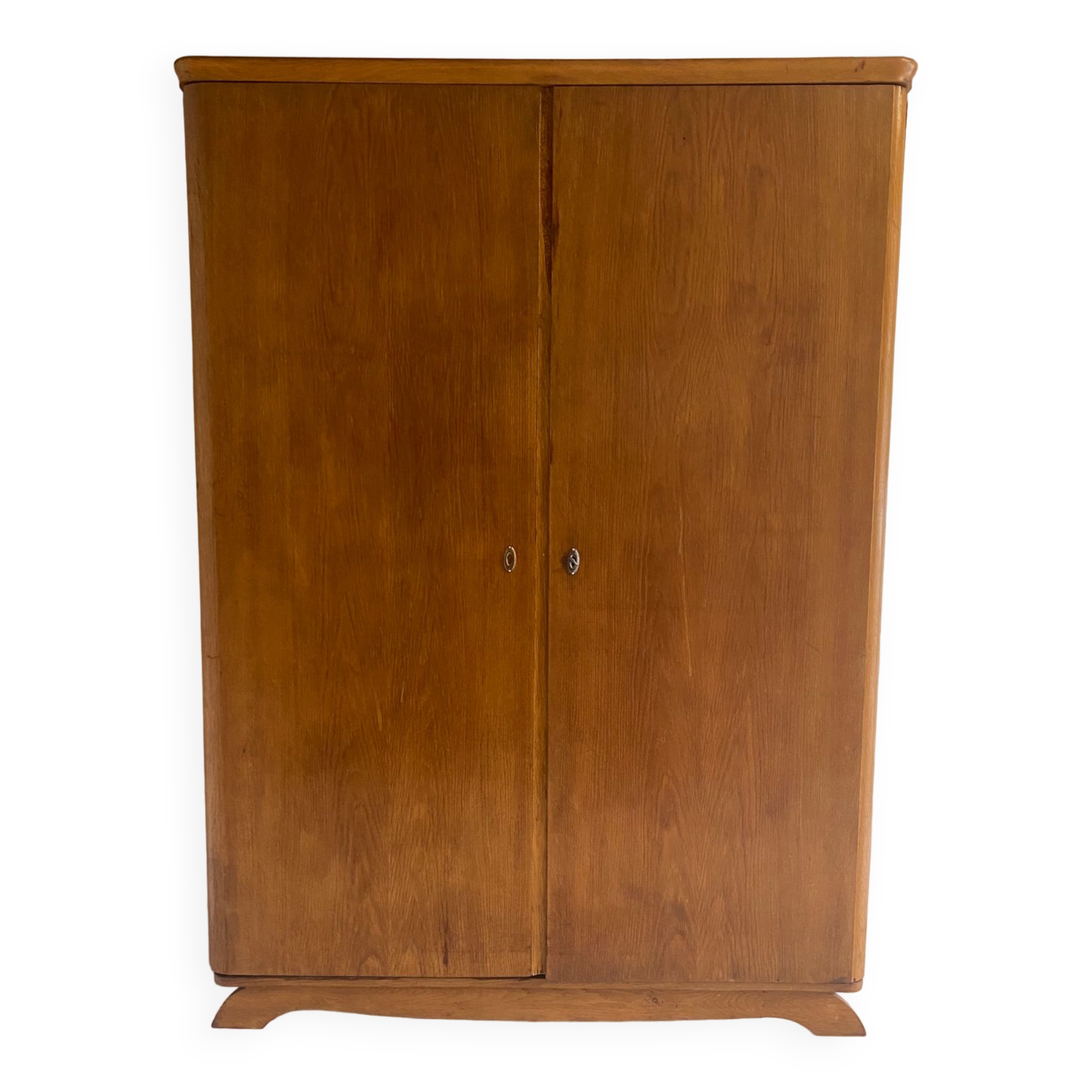 Vintage wardrobe feet compass 50s