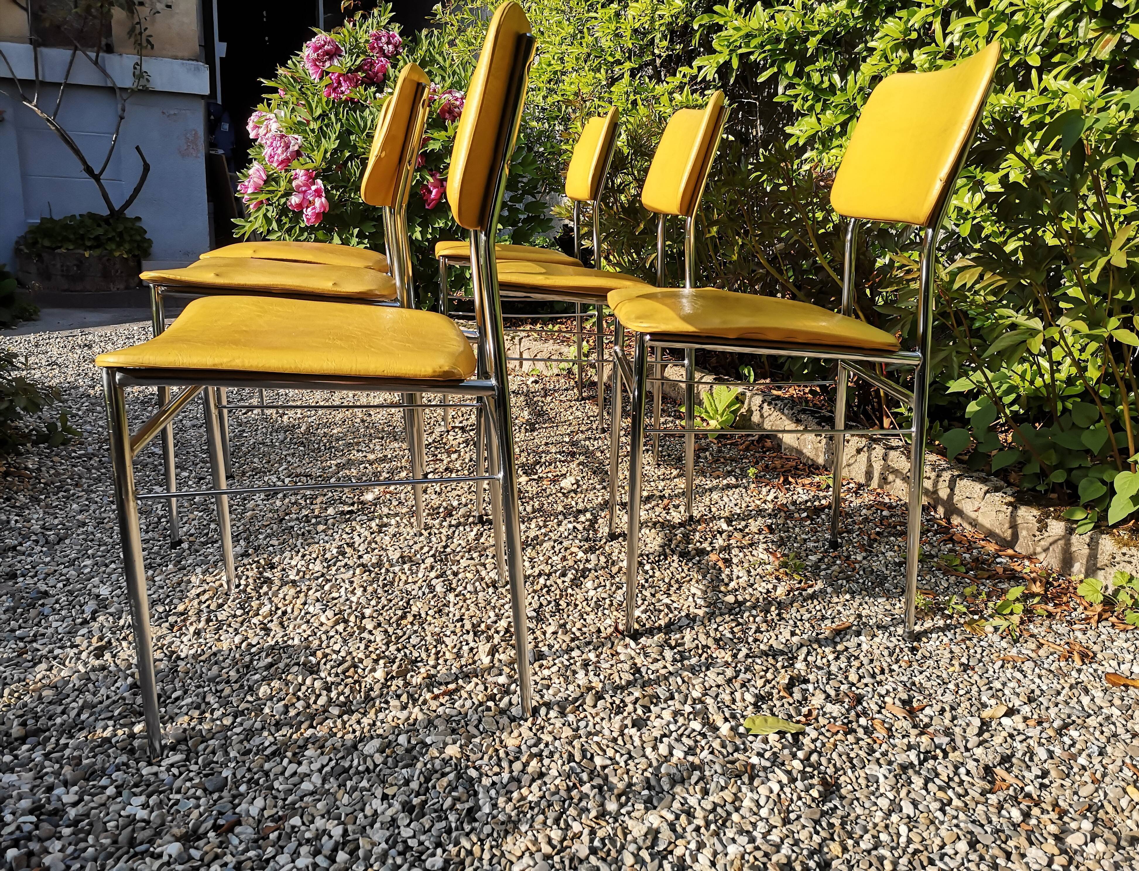 Series of six vintage chairs Soudexvinyl