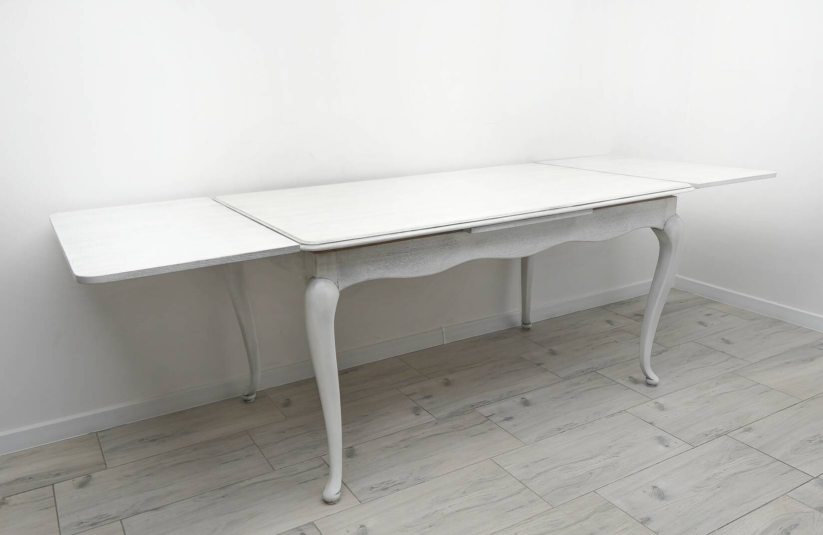 Stylish Ludwik table + 6 chairs. After professional renovation.