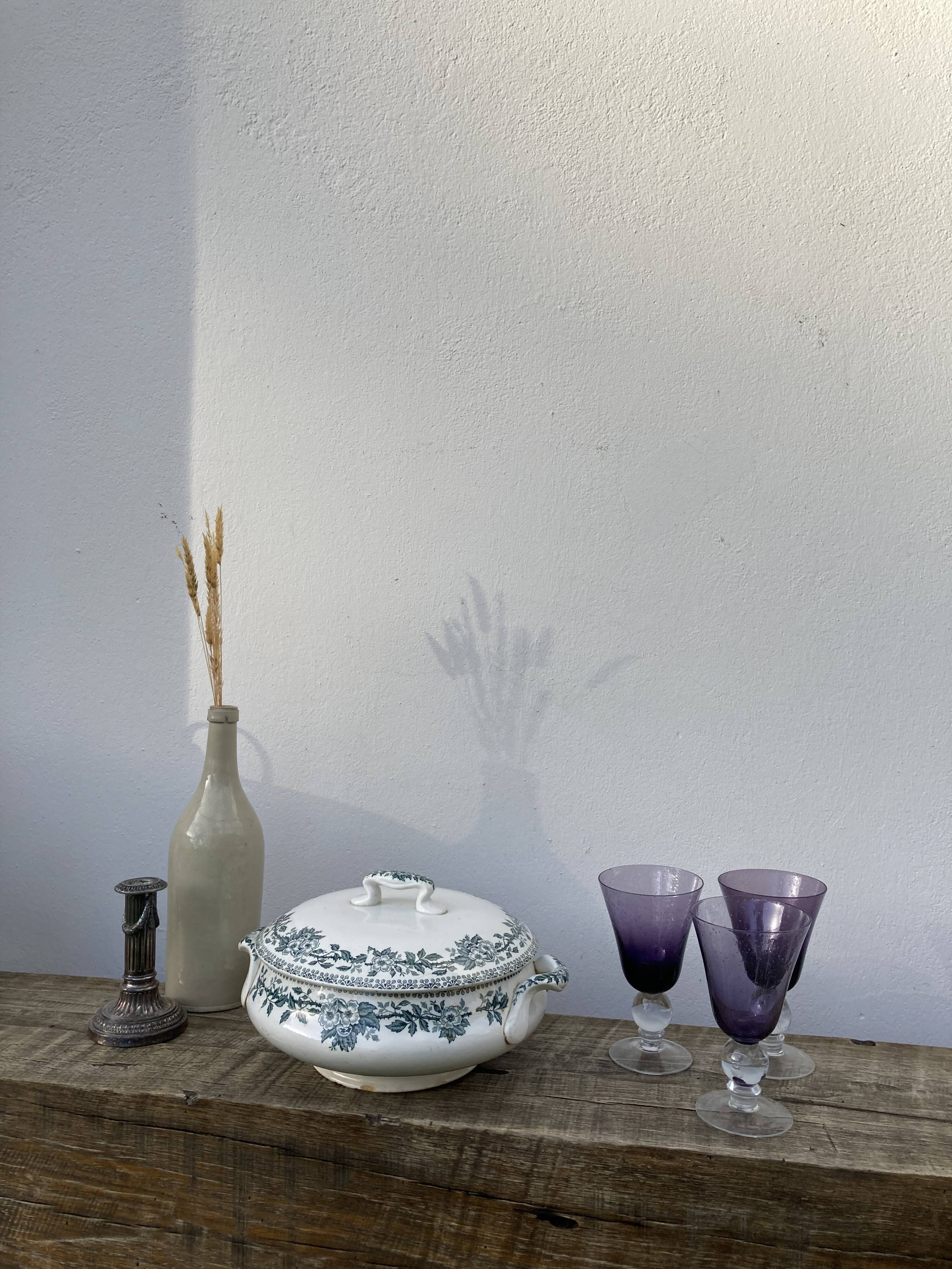 Iron earth tureen Saint Amand Guadeloupe ancient ceramic