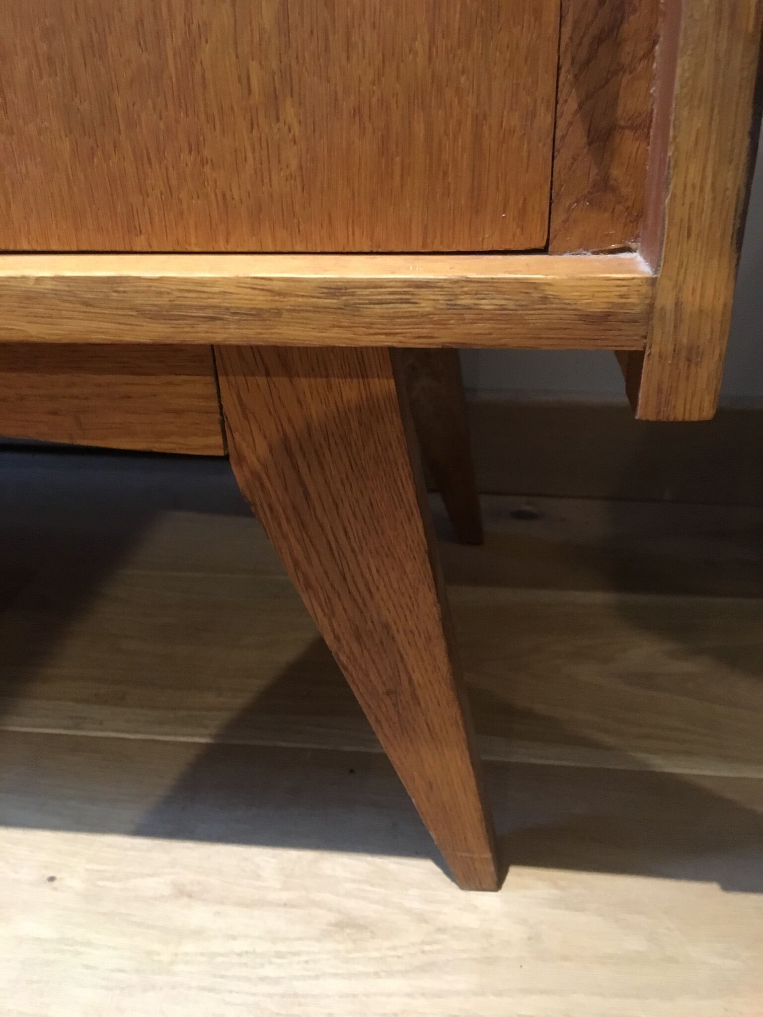 Buffet in light oak of the years 60/70