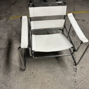Paire de fauteuils style Marcel Breuer