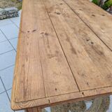 Farm table