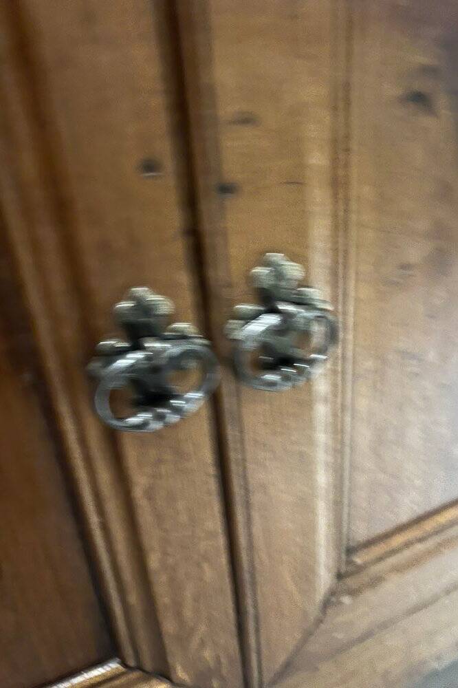 Buffet made of solid oak from the 1930s/40s.