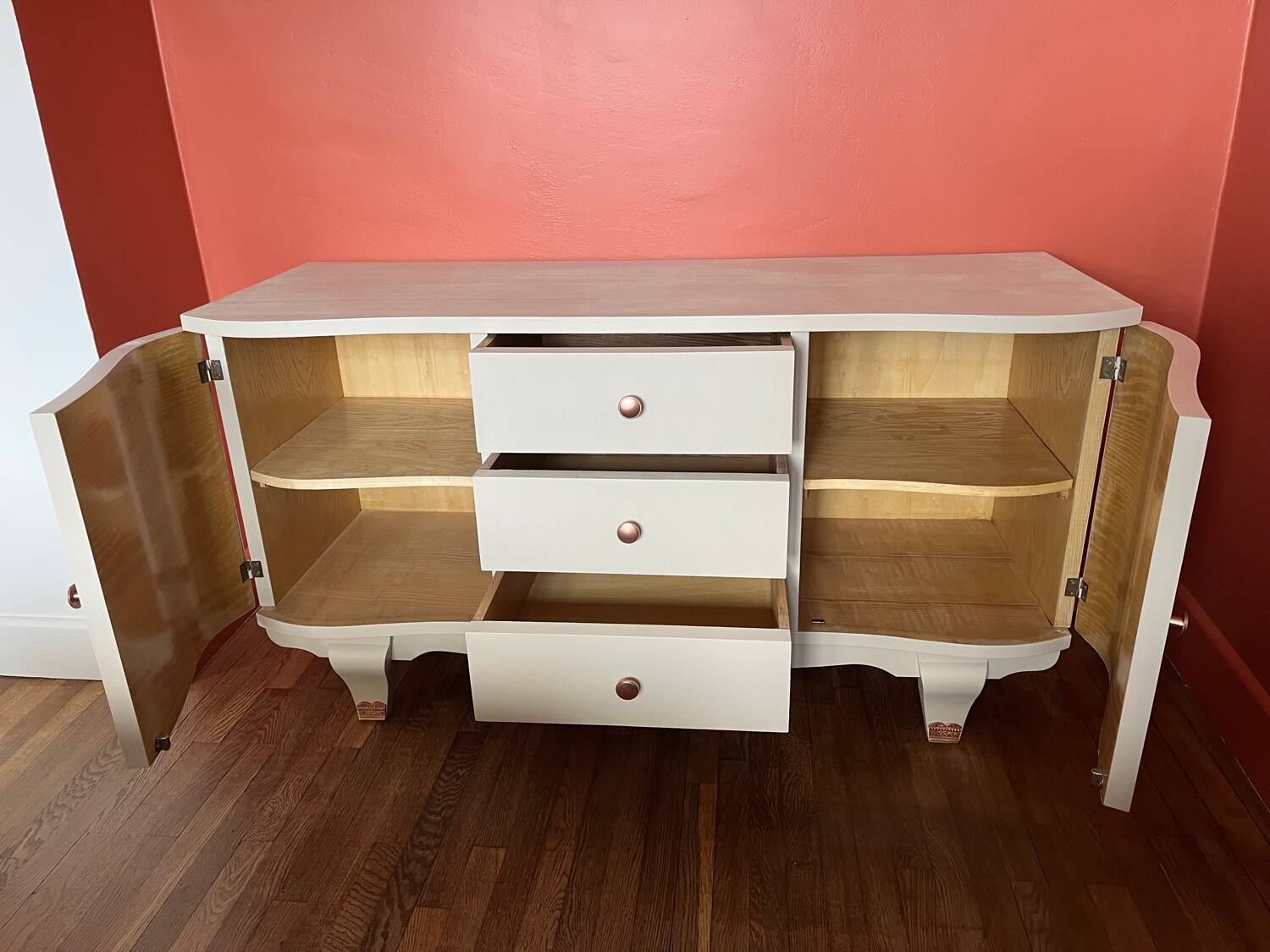 Antique chest of drawers / dressing table refurbished