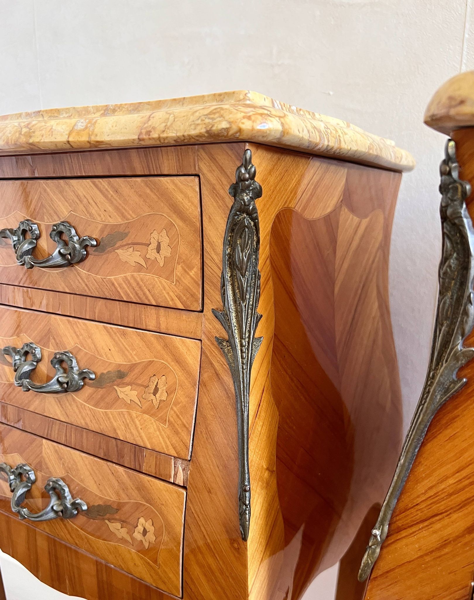 Pair of French rosewood bedside tables, Louis XV marquetry nightstands.