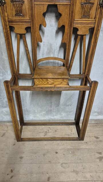 Vintage carved oak hall tree with mirror and coat hooks, early 20th century, 192 × 72 × 24 cm