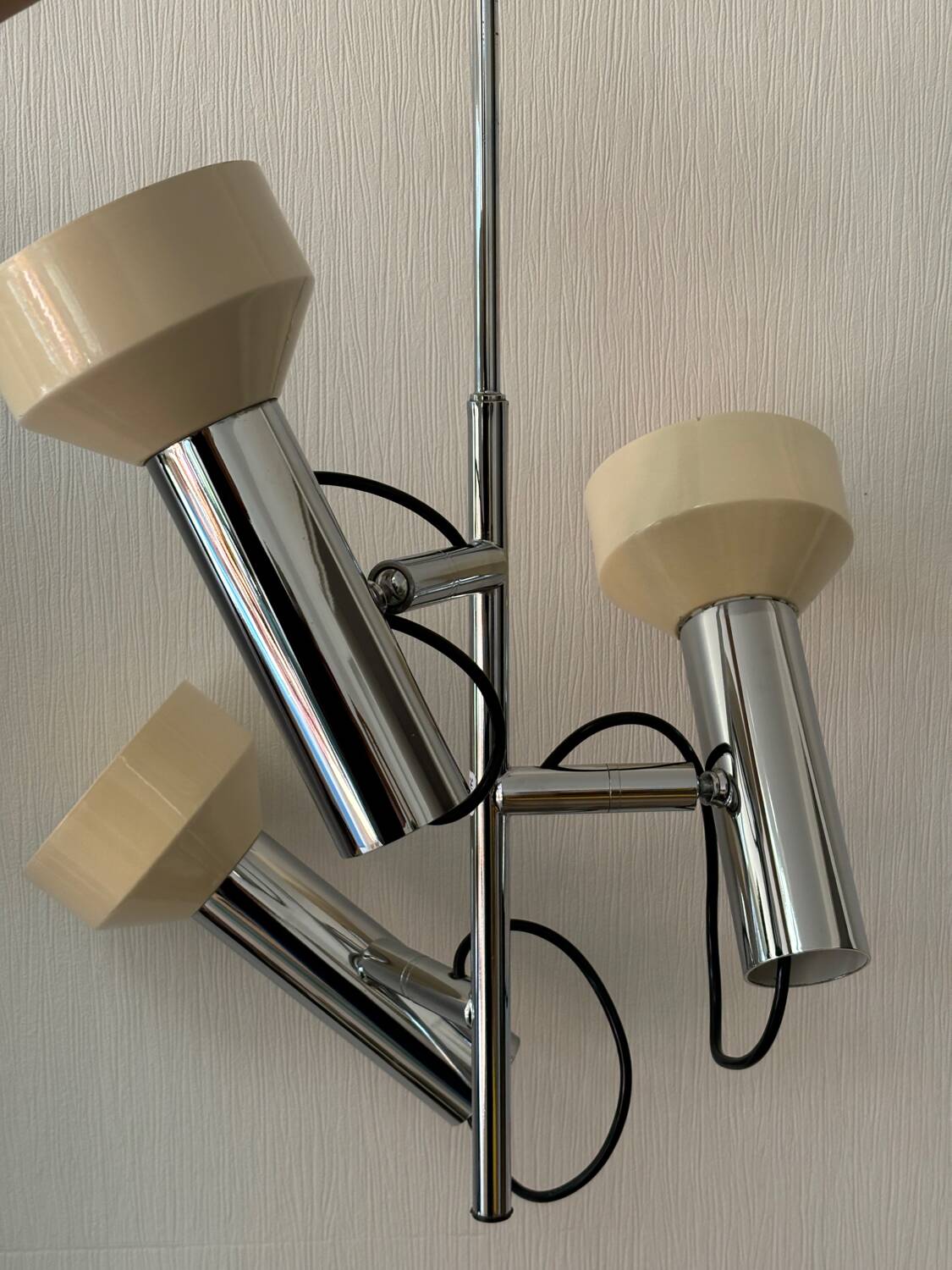 Suspension with 3 adjustable spotlights, 1970