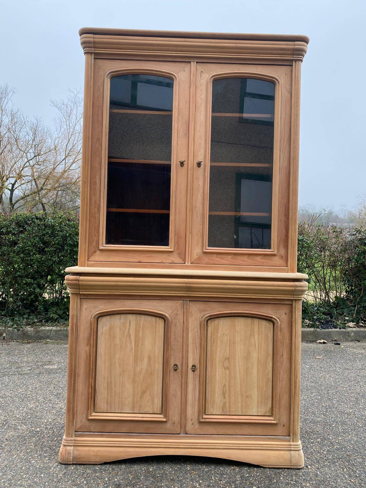 Louis Philippe 2-body sideboard renovated in raw wood with 2 glass doors