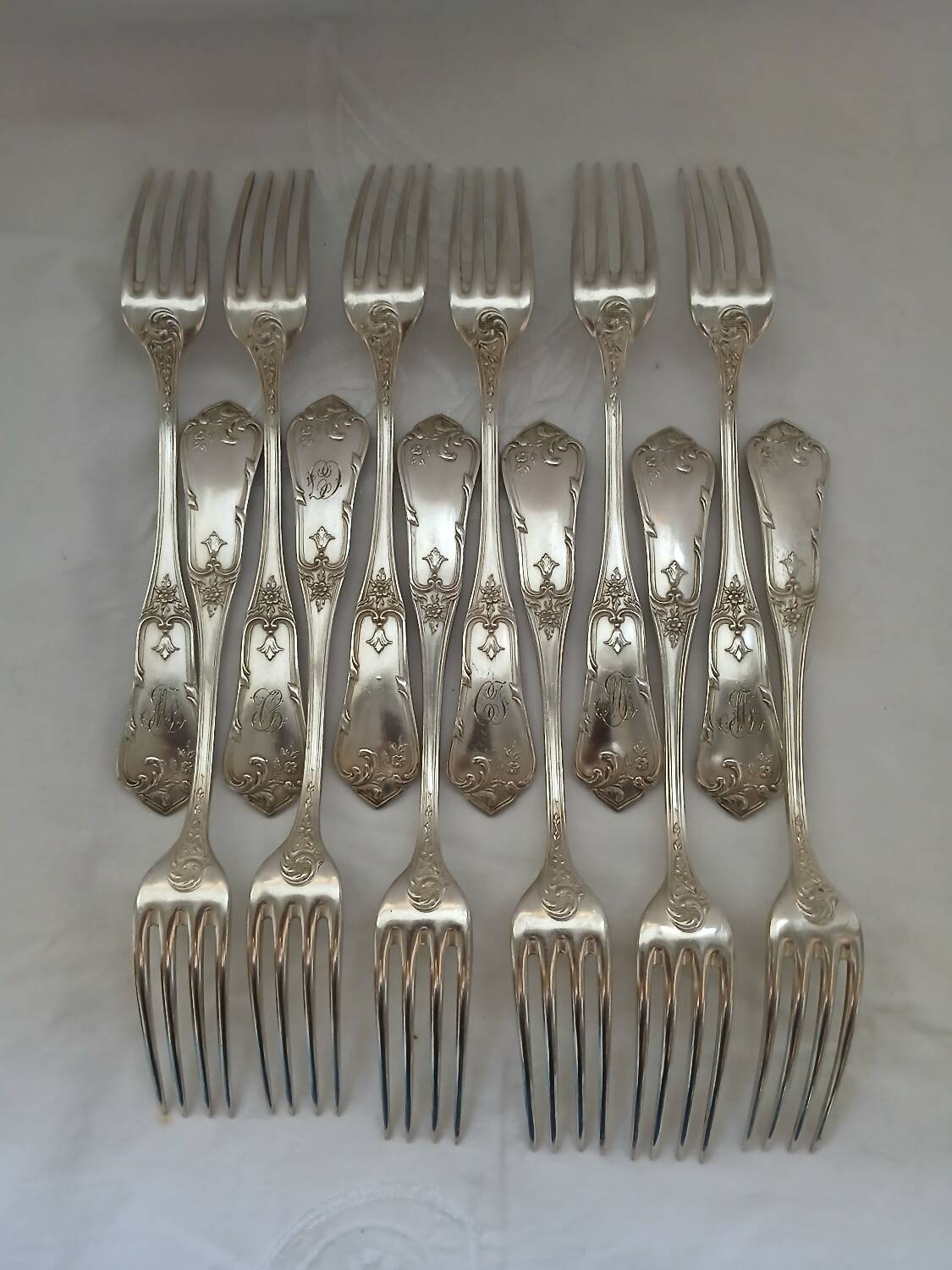 36 antique silver-plated cutlery sets "Boulenger"