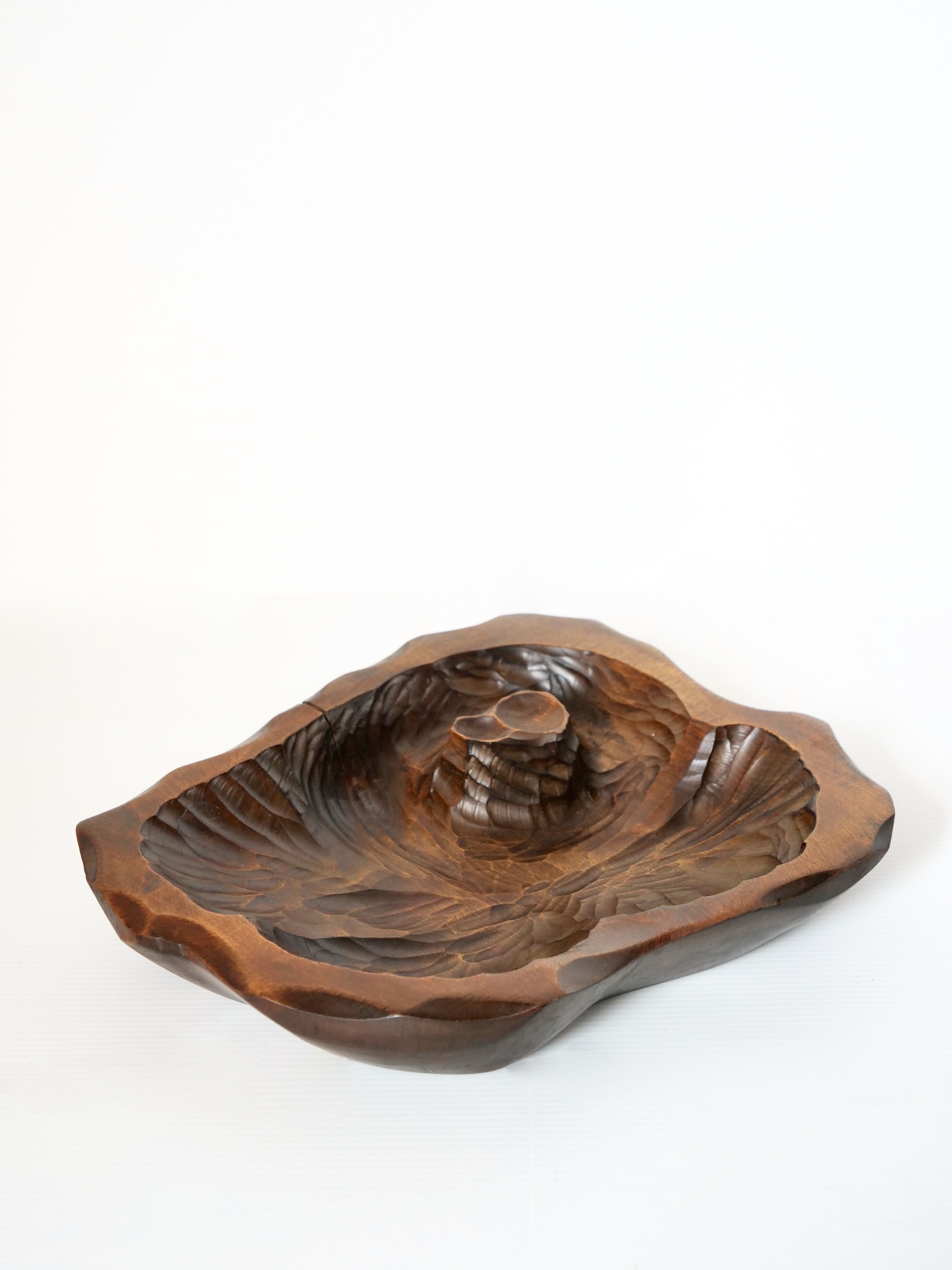 Brutalist dish in vintage gougé wood