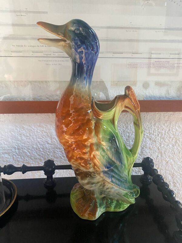 Pichet colvert en barbotine Saint Clément