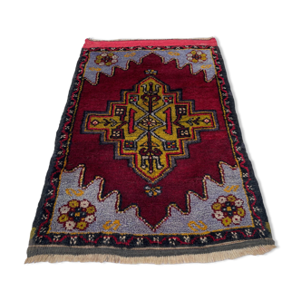 Vintage Turkish Anatolian rug, 100 x 61 cm