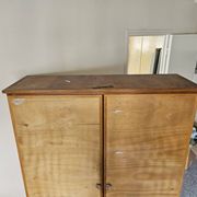 grand meuble de rangement ancien en bois